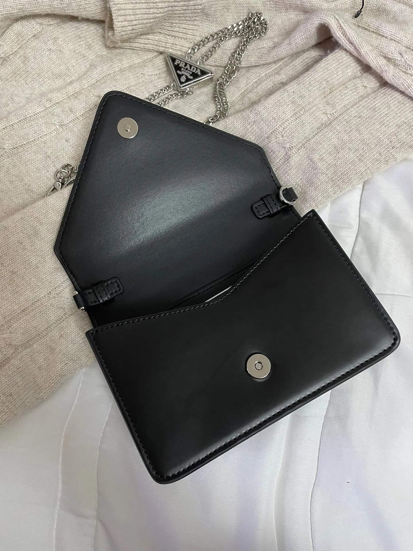 PD155 Shoulder Bag / 6.7x3.7x1.4inch