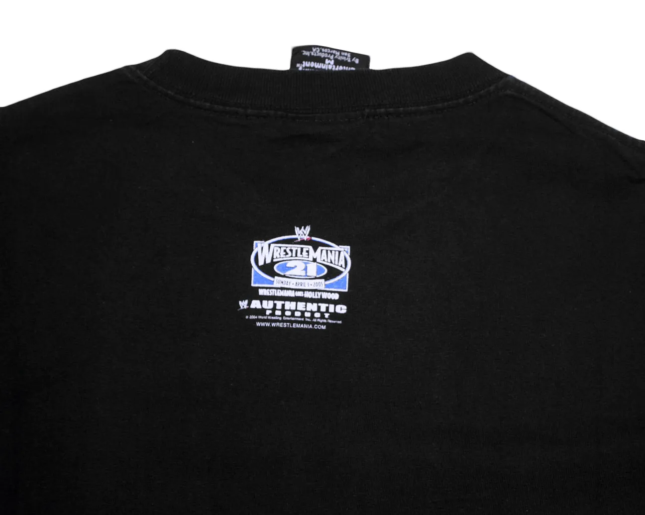WWE RAW VS SMACKDOWN T-SHIRT MEDIUM