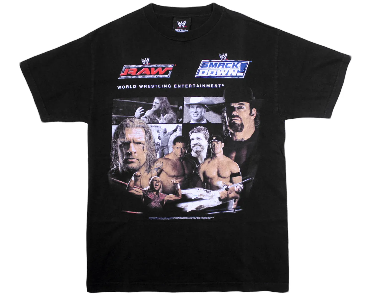 WWE RAW VS SMACKDOWN T-SHIRT MEDIUM